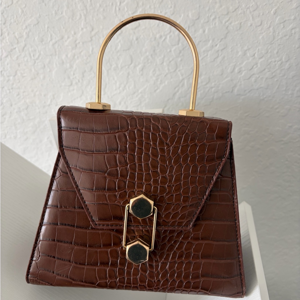 Elegant Brown Crocodile Pattern Handbag